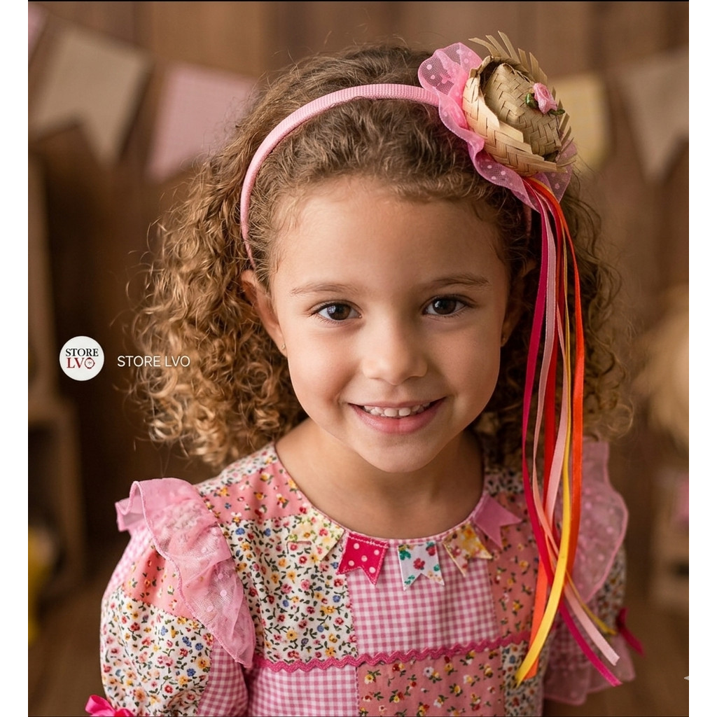 Tiara de Cabelo Festa Junina Decorada com Mini Chapéu de Palha Laço Fitinhas Arquinho de Cabelo Adulto e Infantil