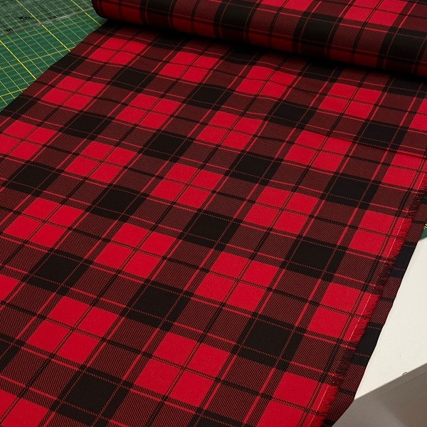 Tecido Tricoline Rotativo Xadrez Vermelho e Preto Estilo Escocês