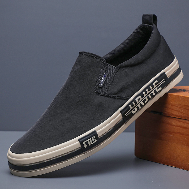 Sapatos masculinos da moda deslizamento em sapatos de lona respirável primavera verão novo estilo sapatos masculinos na