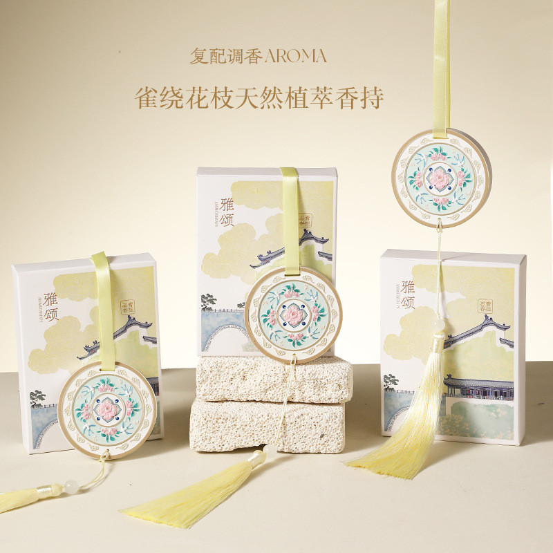 Pardal em torno do ramo de flor aromaterapia chinesa comprimidos de gesso antigo pingente de carro guarda-roupa desodora