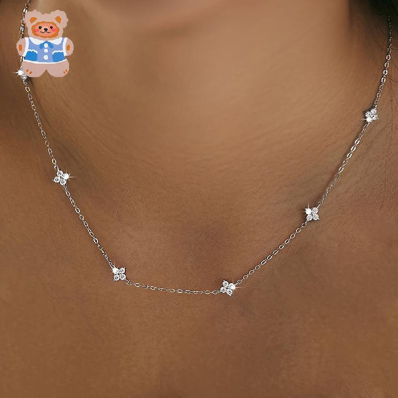 Colar De Trevo De Quatro Folhas Da Sorte Feminino Simples Luxo Zircão Pingente Bloqueio