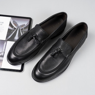 Primavera mocassins novo estilo dedo do pé redondo sapatos de couro casuais borla respirável sapatos masculinos de couro