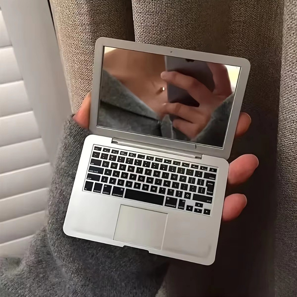 Criativo Portátil Mini Espelho De Computador Dobrável Forma Do Maquiagem De Alta Qualidade Bolso Beleza Espelhos