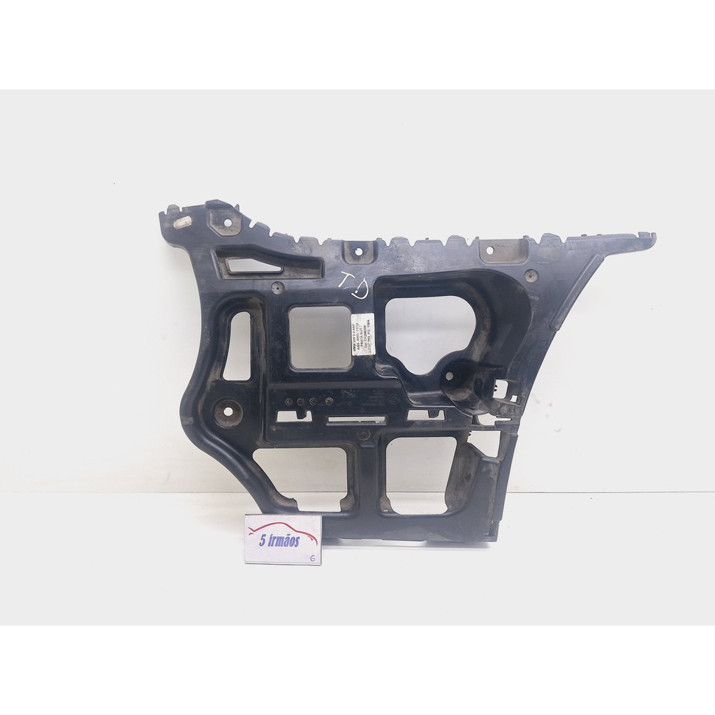 Guia Direito Parachoque Traseiro Bmw 320i 2.0 Asp 2012