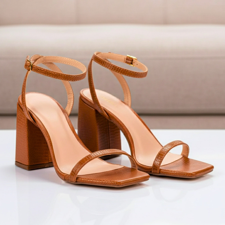 Sandália Feminina Salto Grosso 9cm Nude Caramelo - Moderna, Elegante e Confortável Caramelo Confortável Casual