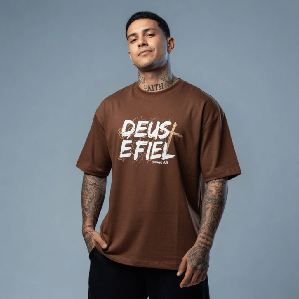 Camiseta Masculina OverSized Premium Estampado Deus é Fiel 100% Algodão Premium Básica Streetwear Conforto Estilo Blusa