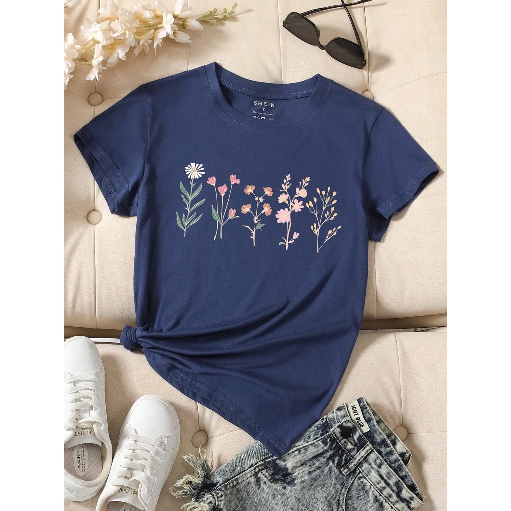 Camiseta Floral Delicada Feminina 100% Algodão | Estampa de Flor Minimalista | Casual Verão Confortável
