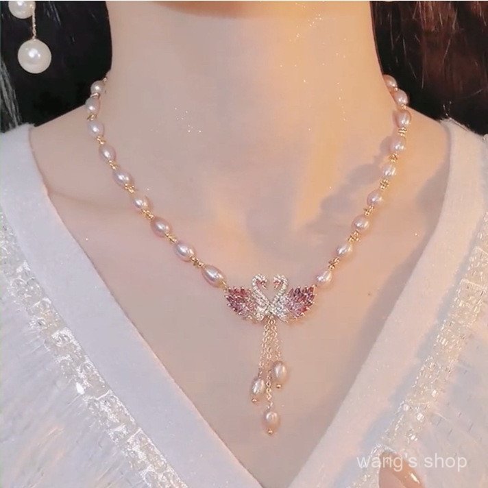 Colar Longo de Suéter Moderno de 2022 com Design Único para Mulheres, Pérola de Água Doce Natural Imitação de Cisne, Out