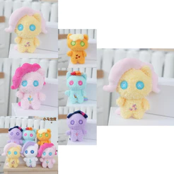 Pequenos e coloridos brinquedos de pelúcia My Little Pony estão disponíveis em uma variedade de cores, adici