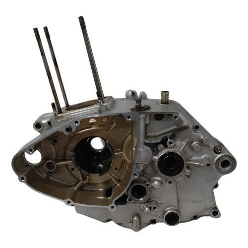 Par Carcaças Do Motor Suzuki Yes 125 2007 13cv C/nota