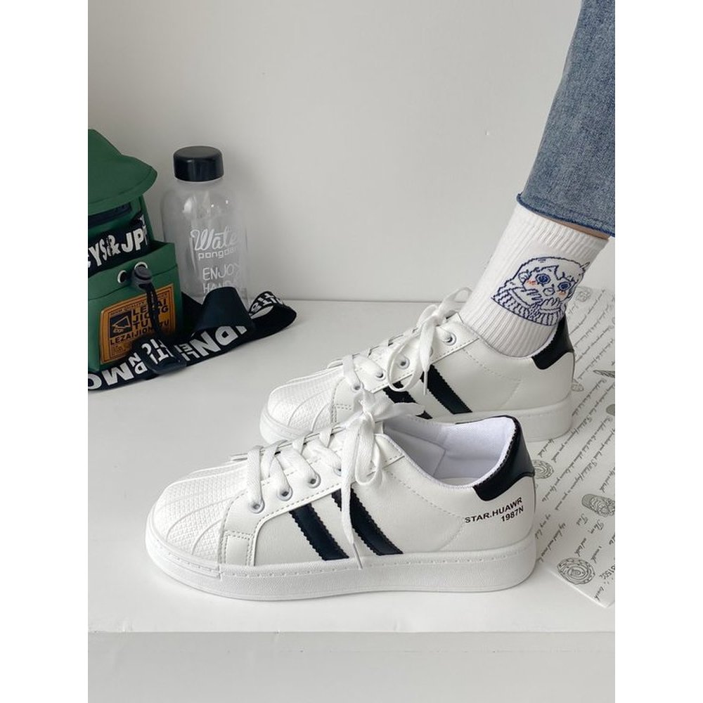 2025 outono novo estilo sapatos femininos sapatos brancos feminino concha cabeça estudante na moda All-Match sapatos esp