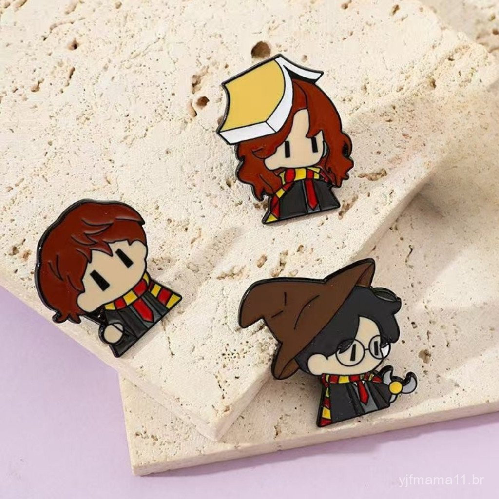 Conjunto de 3 broches decorativos de metal do Harry Potter, adequado para mochilas, camisas, calças e chapéus.