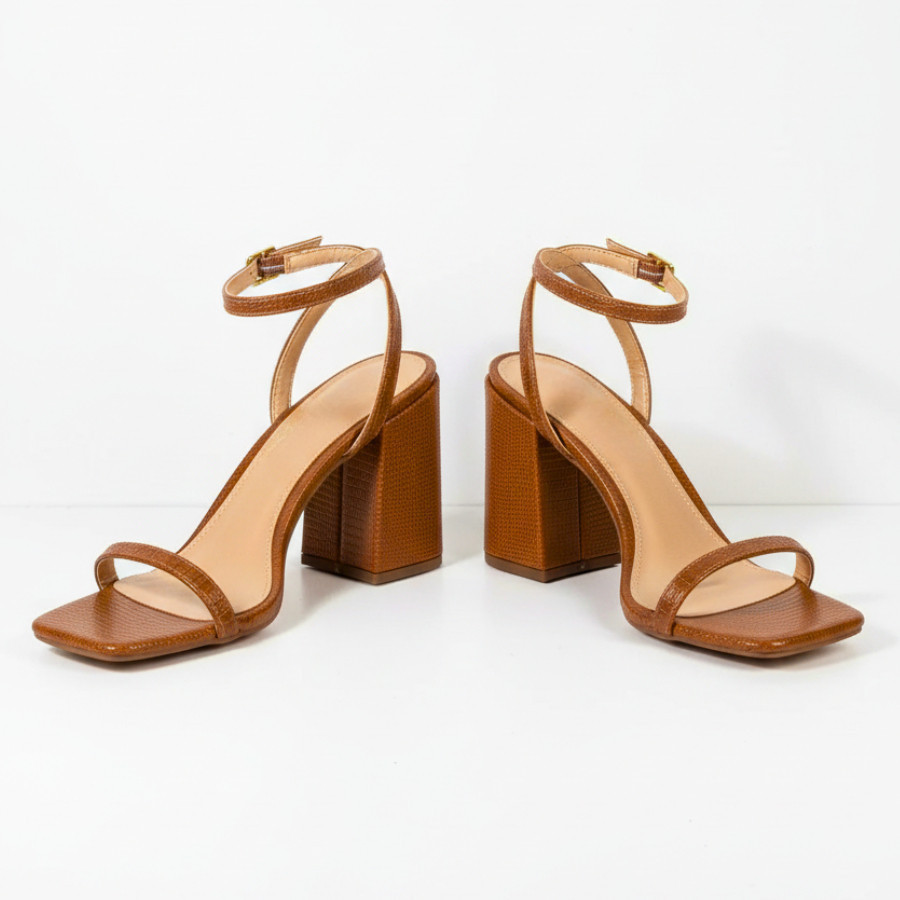 Sandália Feminina Salto Grosso 9cm Nude Caramelo - Moderna, Elegante e Confortável Moda Confortável