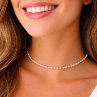 Choker Pérolas Luxo Dourada Delicada | Semijoia Ouro 18K | Ajustável | Clássica