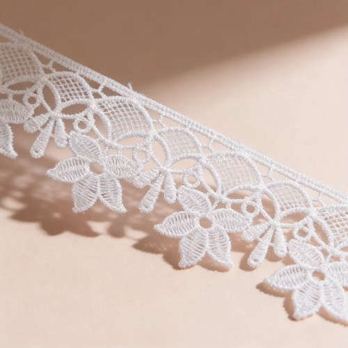 Renda Guipir Branca Com 13,7 Mts Yl606 Branco