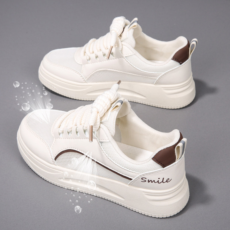 Sapatos femininos de verão pequenos sapatos brancos femininos 2026 novo estilo de venda quente respirável sapatos de mal