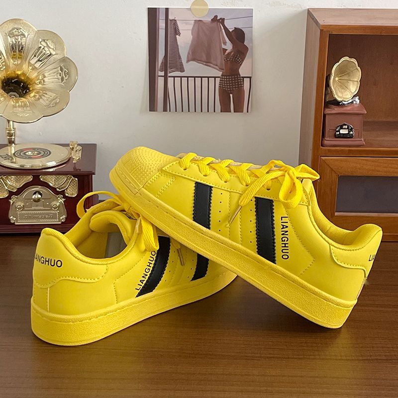Chique nicho concha Toe sapatos de skate feminino 2025 primavera novo estilo cor creme sapatos esportivos na moda sapato