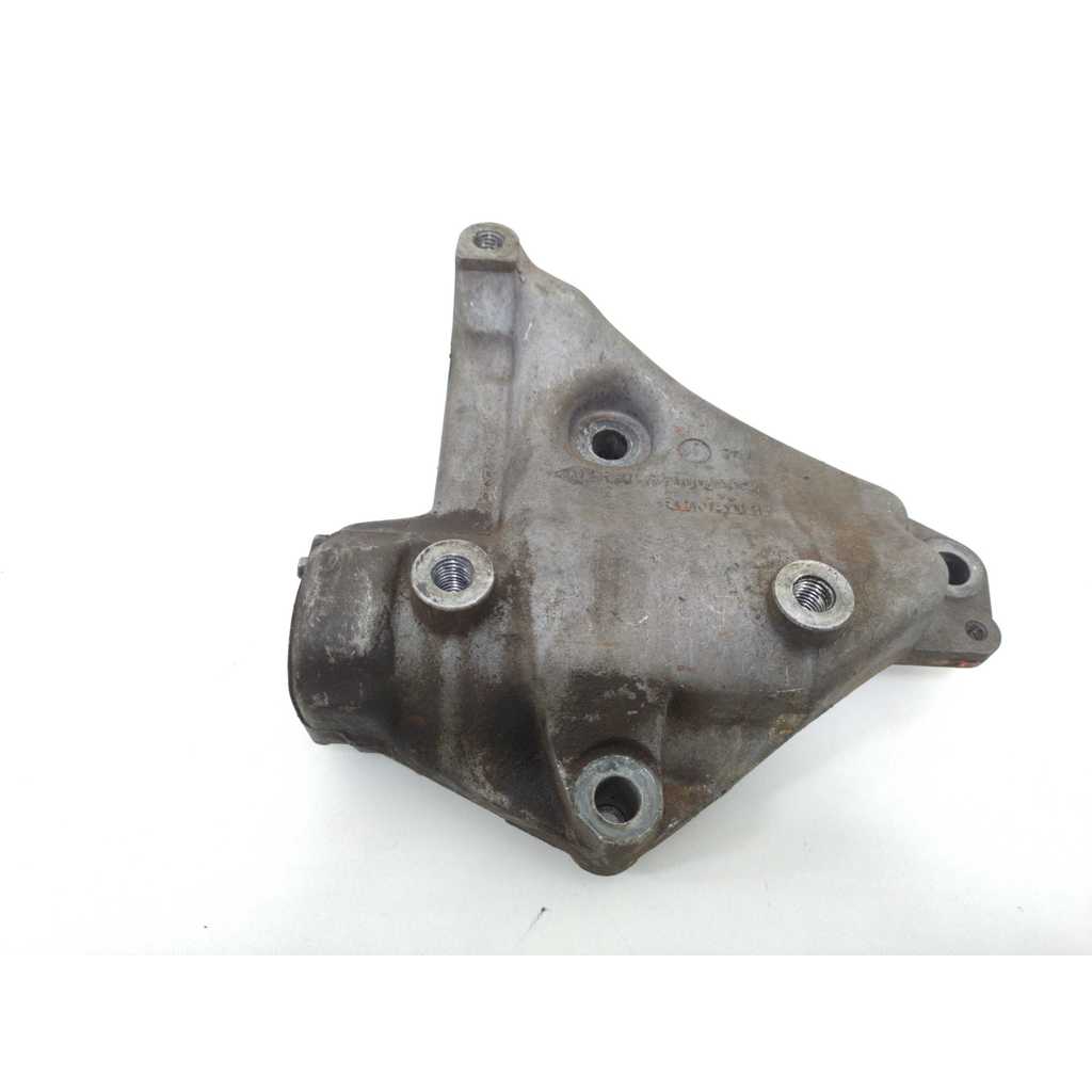 Suporte Do Compressor Logan/sandero/clio 1.0 16v 8200025937