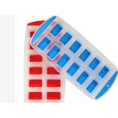 Forma De Gelo Plastica Com Fundo De Silicone Com 12 Divisórias