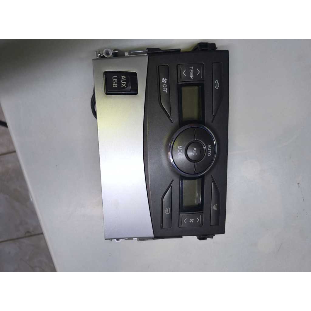Comando Ar-Condicionado Corolla com moldura