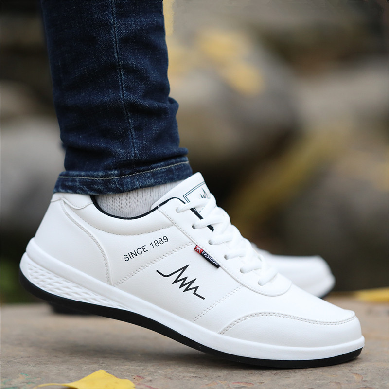 Sapatos masculinos sapatos de verão respirável 2026 novo estilo All-Match tênis de couro masculino sapatos casuais espor