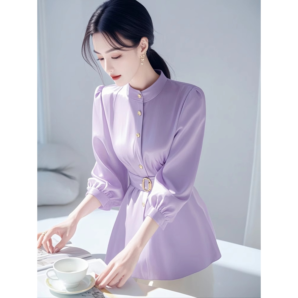 Camisa feminina 2026 outono novo estilo High-End luz luxo único Super bonito temperamento camisa roxa de cintura estreit