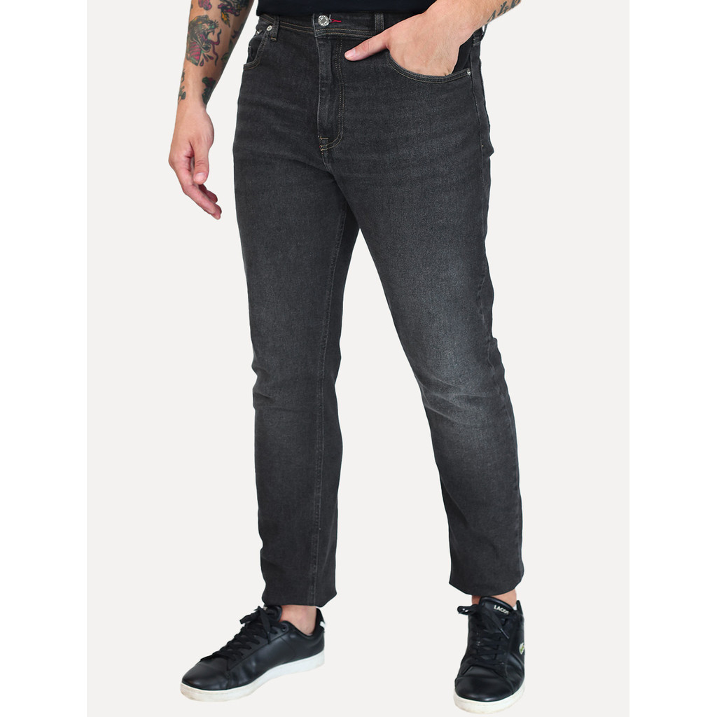 Calça Tommy Hilfiger Jeans Masculina Regular Fit Mercer Arcade Grey Cinza Escuro ABMW0MW39658 TH1B2