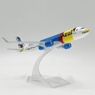 Réplica em miniatura de avião, brinquedo de metal fundido, A320 azul da Companhia Aérea Brasileira.