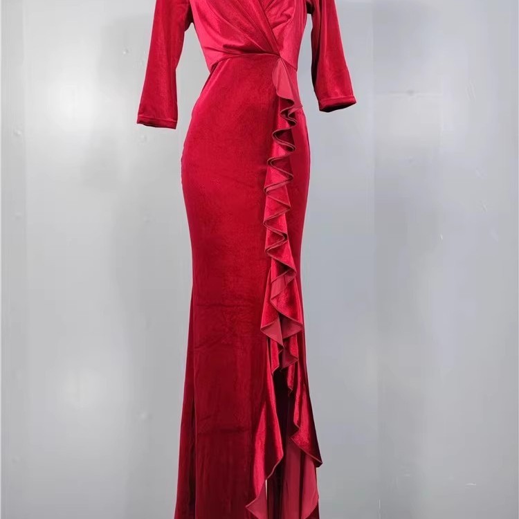 Pedido exterior High-End novo estilo veludo vermelho francês Retro luz luxo irmã real vestido babados fenda vestido de s