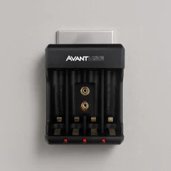 Carregador De Tomada Para 4 Pilhas Recarregáveis AA / AAA / 9V 110/220v Bivolt Cod: 408261012 Avant Use