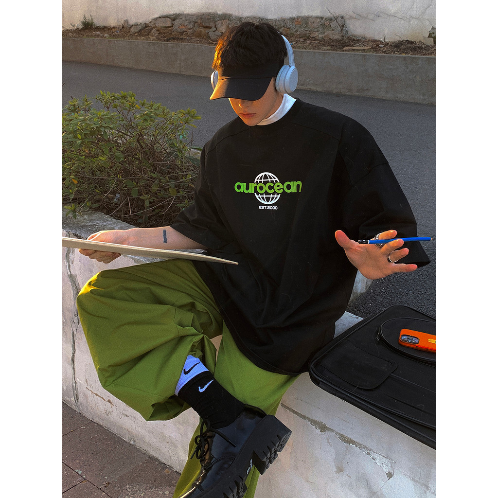 Camiseta preta Aurocean 320g algodão pesado função retrô manga curta solta sensação juvenil manga de cinco pontos