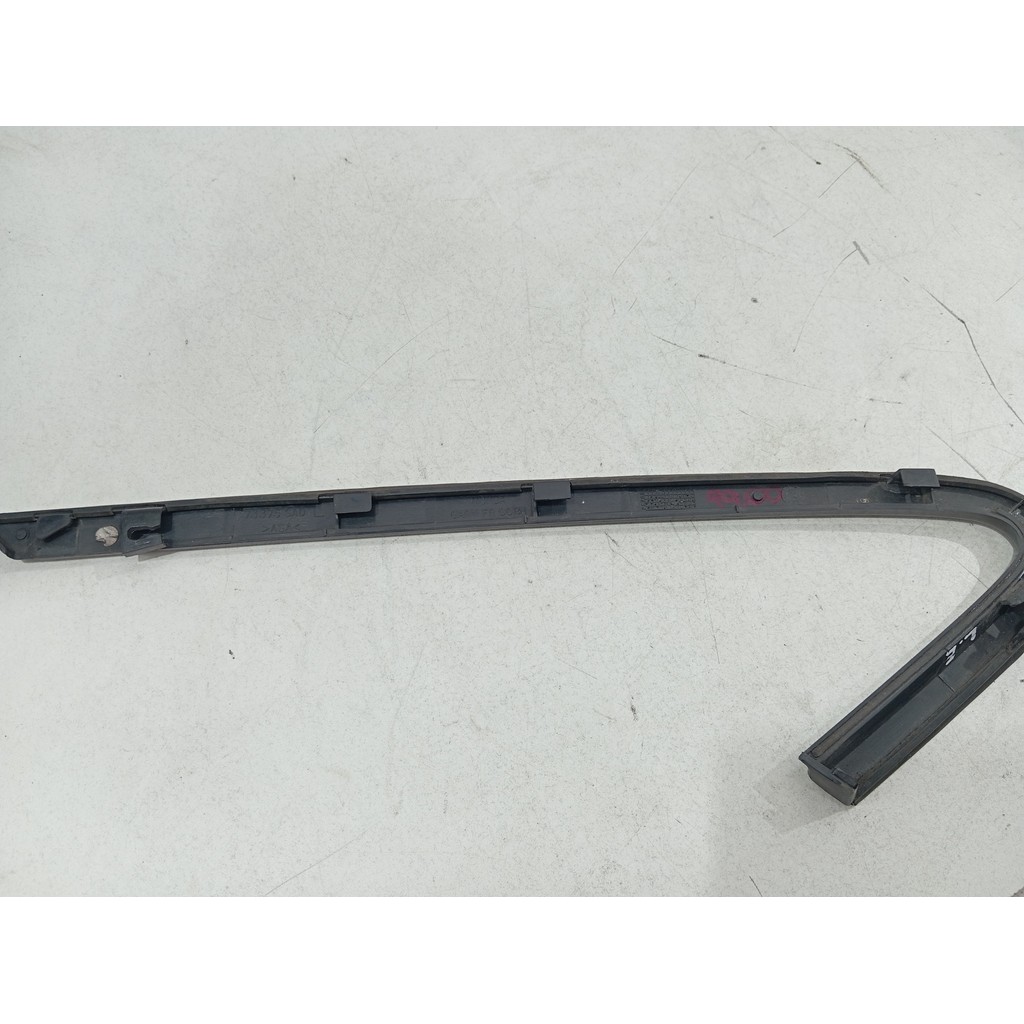 FRISO MOLDURA VIDRO ESQUERDO HONDA FIT 2004 A 2008 73375SAD
