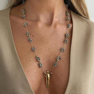 Criativo gota de água pingente longo colar moda cor misturada Metal pendurado bola pequena flor corrente empilhamento co
