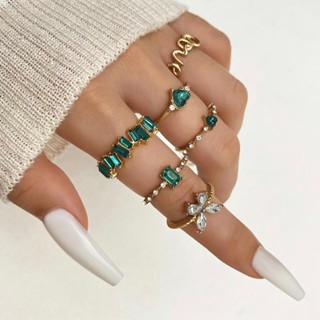 Conjunto vintage de seis anéis em formato de coração cravejados com esmeraldas e diamantes com motivo de borboleta em Oferta na Shopee