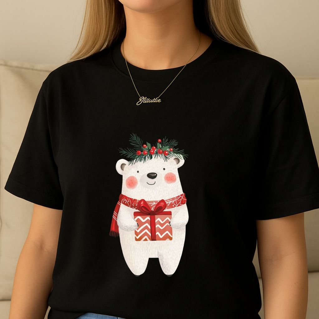 Camiseta Urso Polar Natal Coroa Pinheiro Cachecol Estampa Fofa T-Shirt