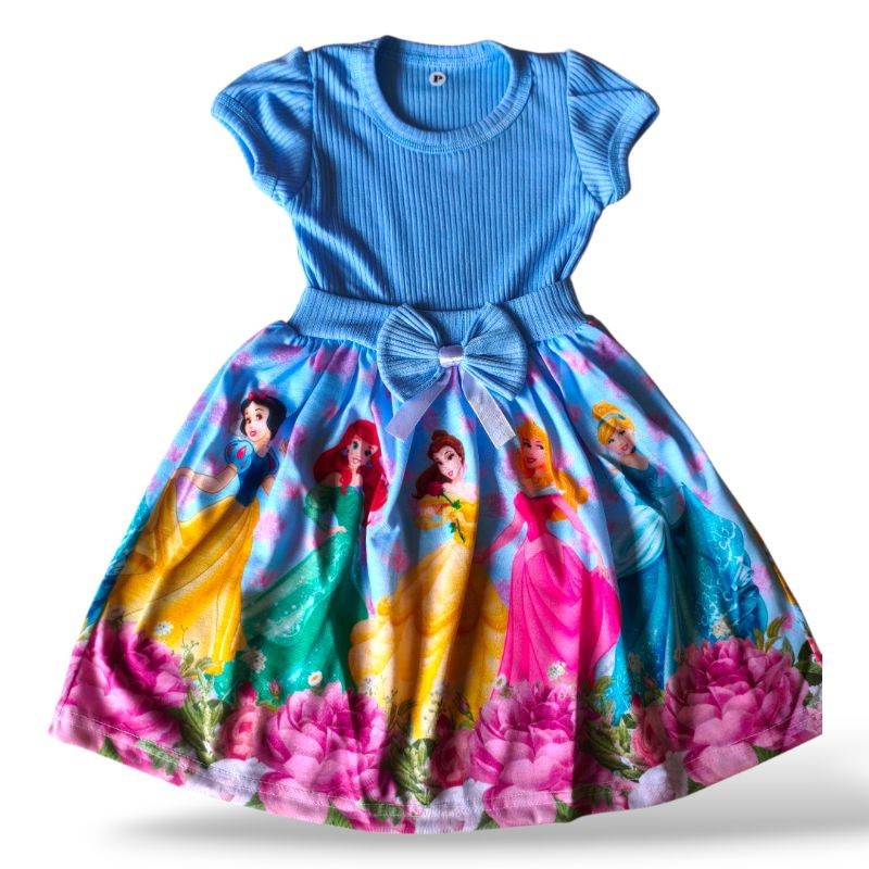 Vestido infantil temático de princesas