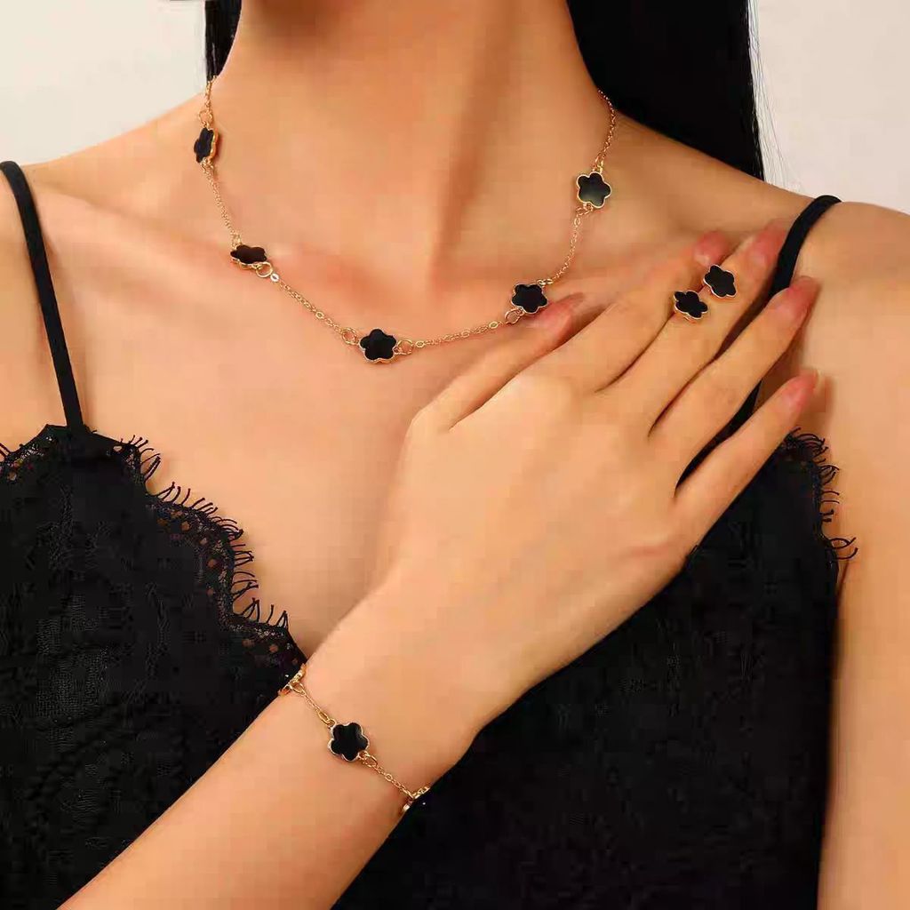 Conjunto de Joias Femininas Trevo Preto Colar Pulseira Anel Dourado Elegante Moda em Oferta na Shopee