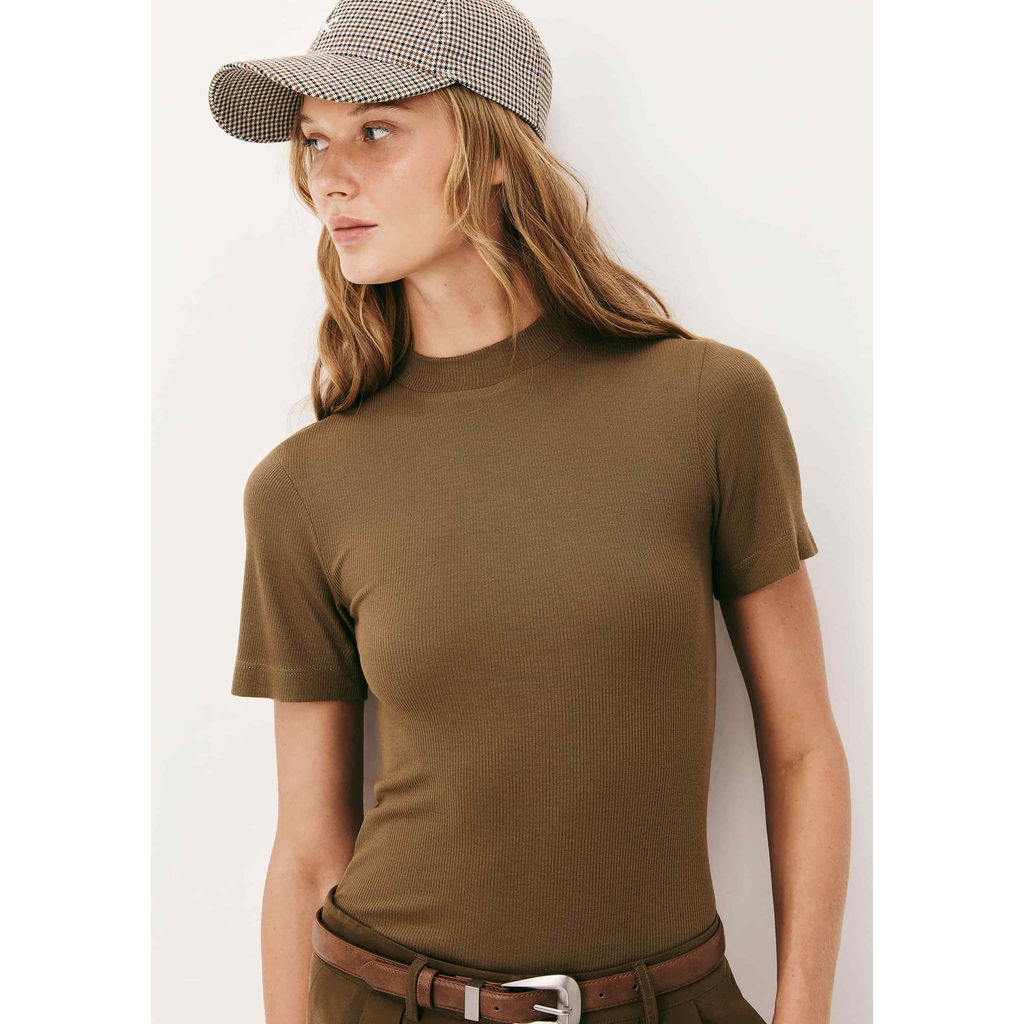 Blusa Básica Feminina Gola Alta Em Ribana Canelada em Oferta na Shopee