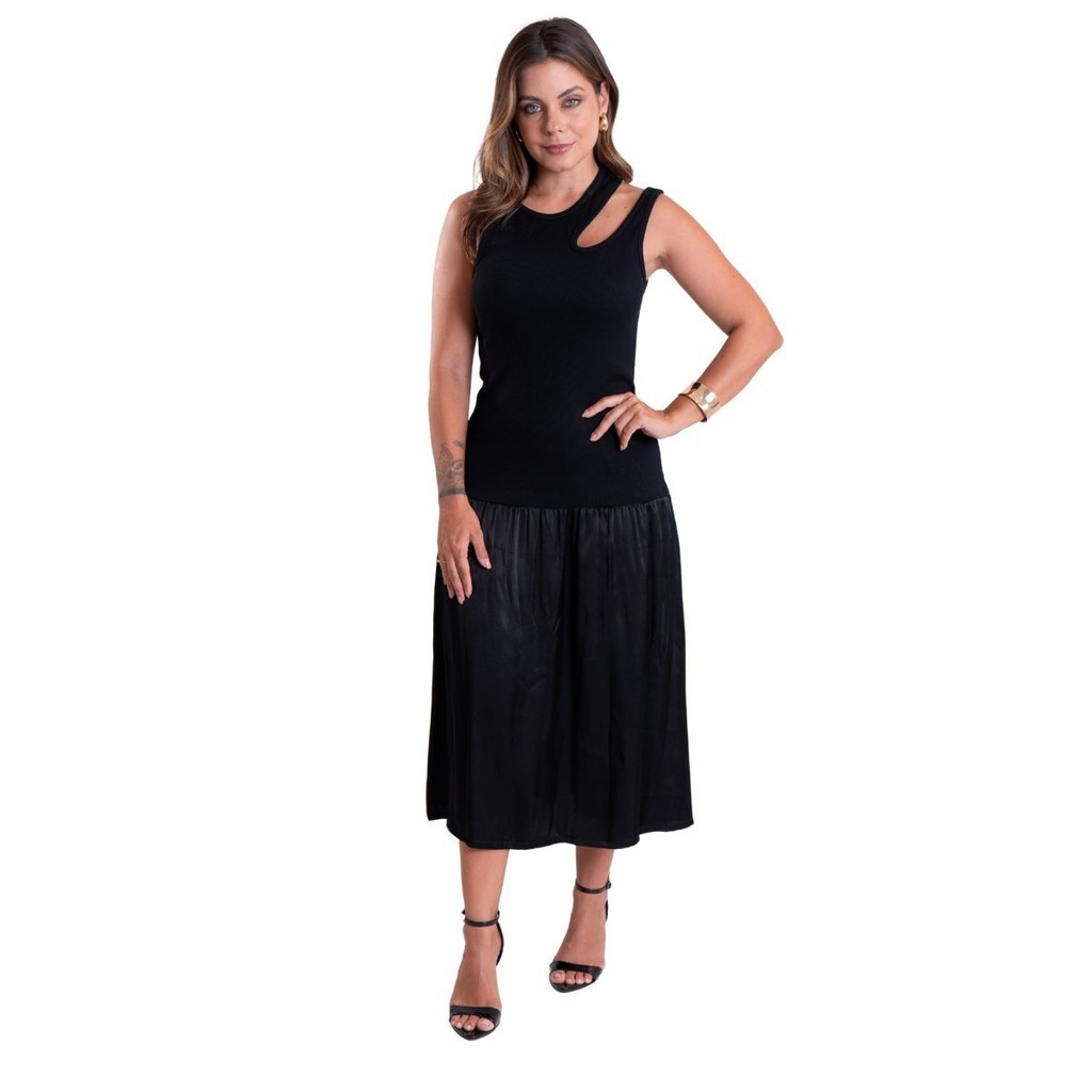 Vestido Midi Regata com Recorte Assimétrico – Cintura em Malha Canelada e Saia Fluida em Cetim