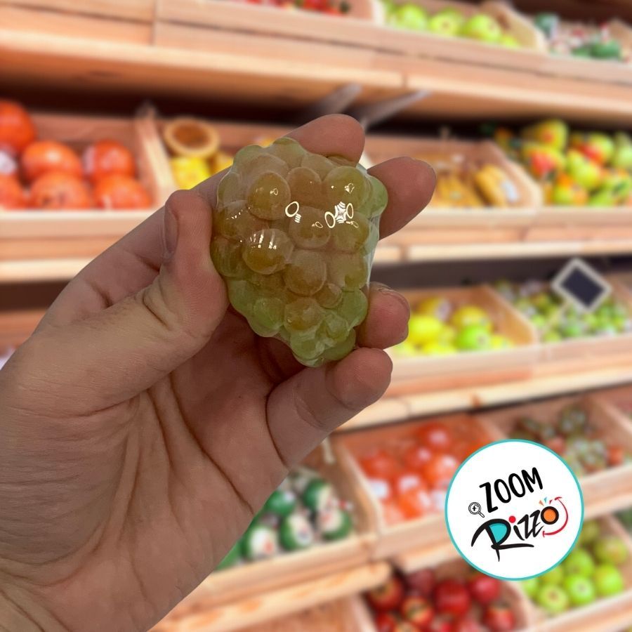 Sabonete Artesanal com Cheiro e Formato de Mini Uva Verde  - 5cm - 1 unidade - Rizzo em Oferta na Shopee