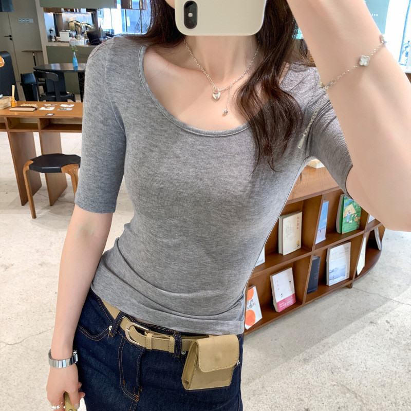 Produto europeu Lyocell Tencel fino-ajuste com decote em U manga média lã camiseta feminina 2025 verão fino luz luxo Hig