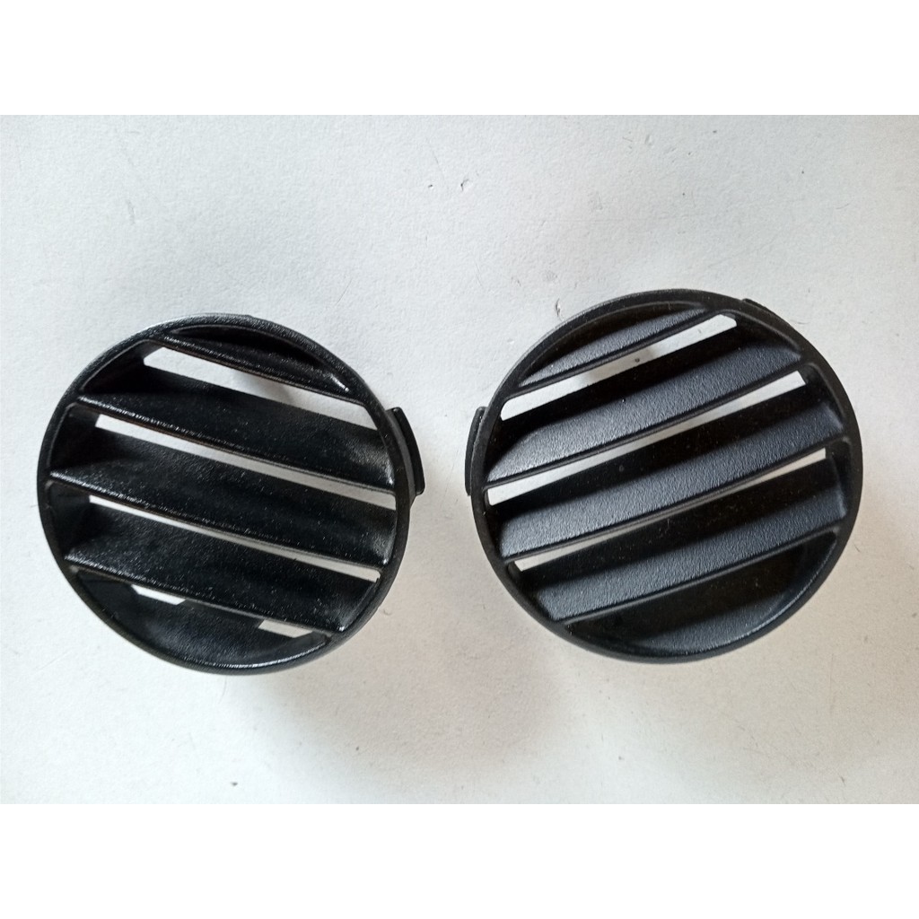 Par - Grade Difusor De Ar Painel Passat Alemão 1.8turbo 99