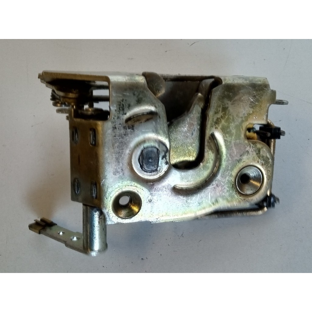 Fechadura Dianteira Direita Monza Tubarão - Manual