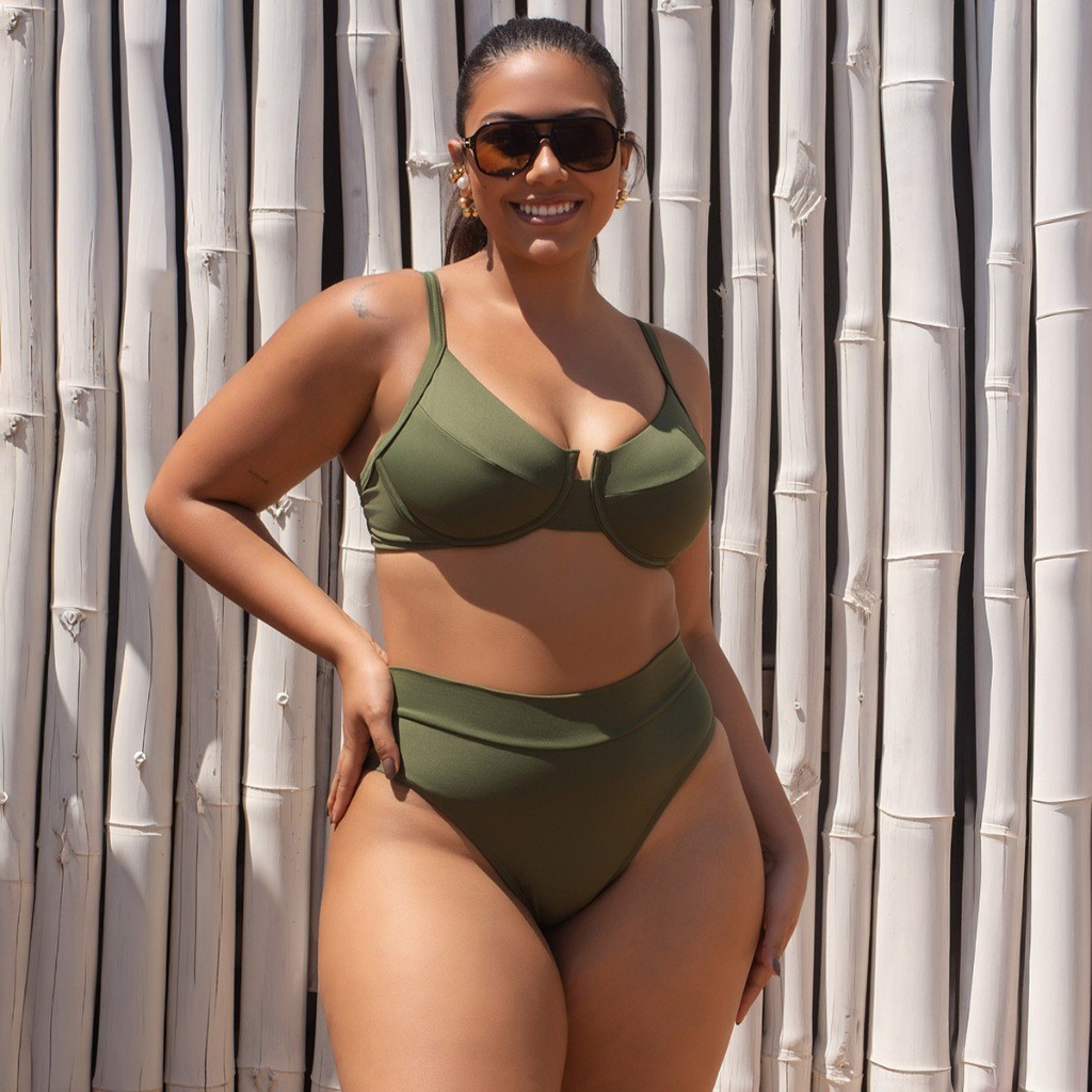 Conjunto Biquini Plus size cós alto top retro meia taça alças com regulagem bojo removivel Poliamida