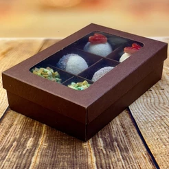150 CAIXA P/ 6 DOCES COM BERÇO E VISOR MARROM REF-554 JOY PACK