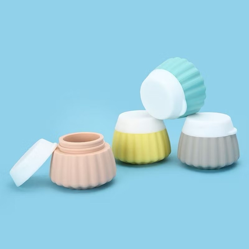 Kit Viagem Frascos Potes Premium de Silicone 40 ml C/ Espátula – Para Creme, Shampoo e Cosméticos em Oferta na Shopee