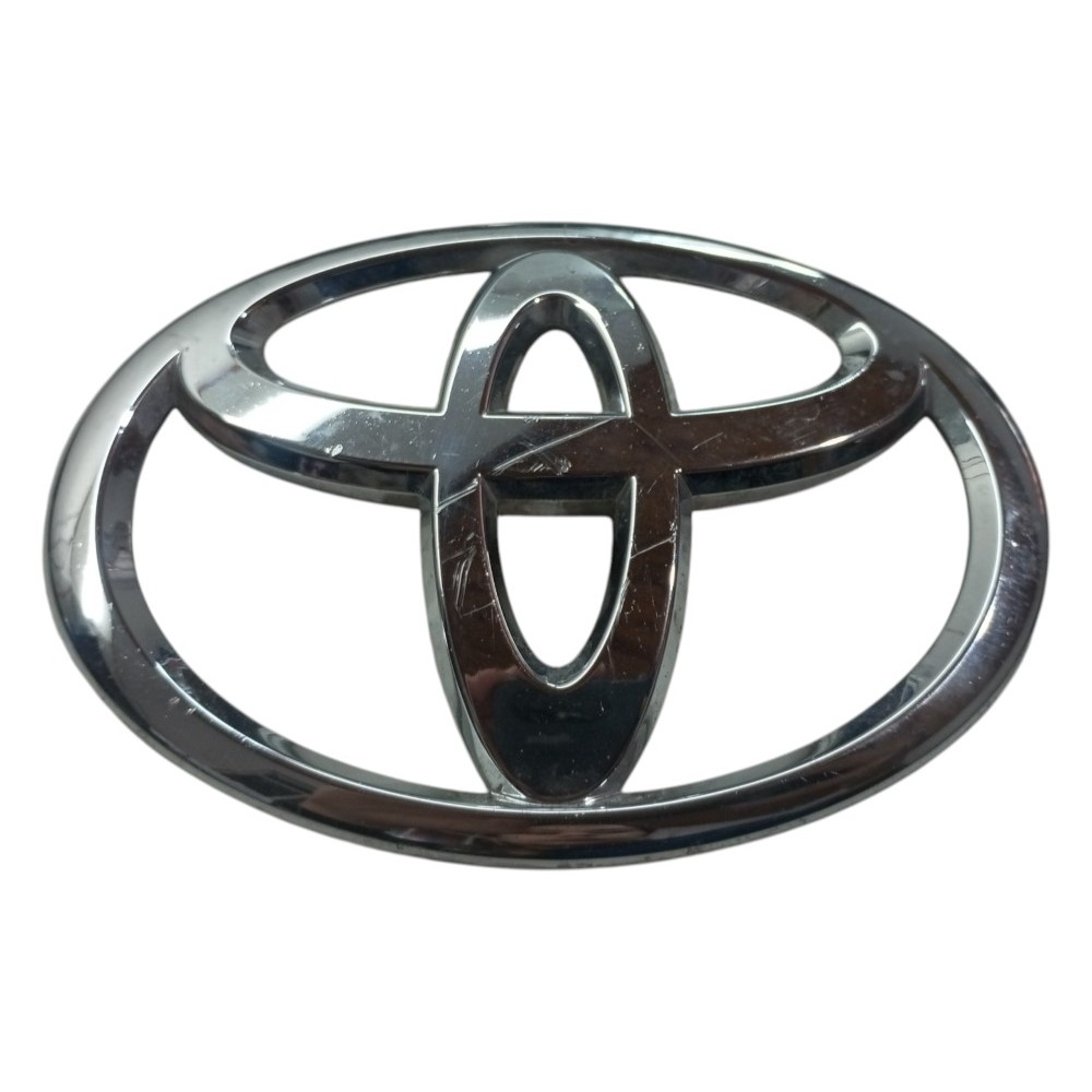 Emblema grade Toyota Corolla 2014 2017 dianteiro usado