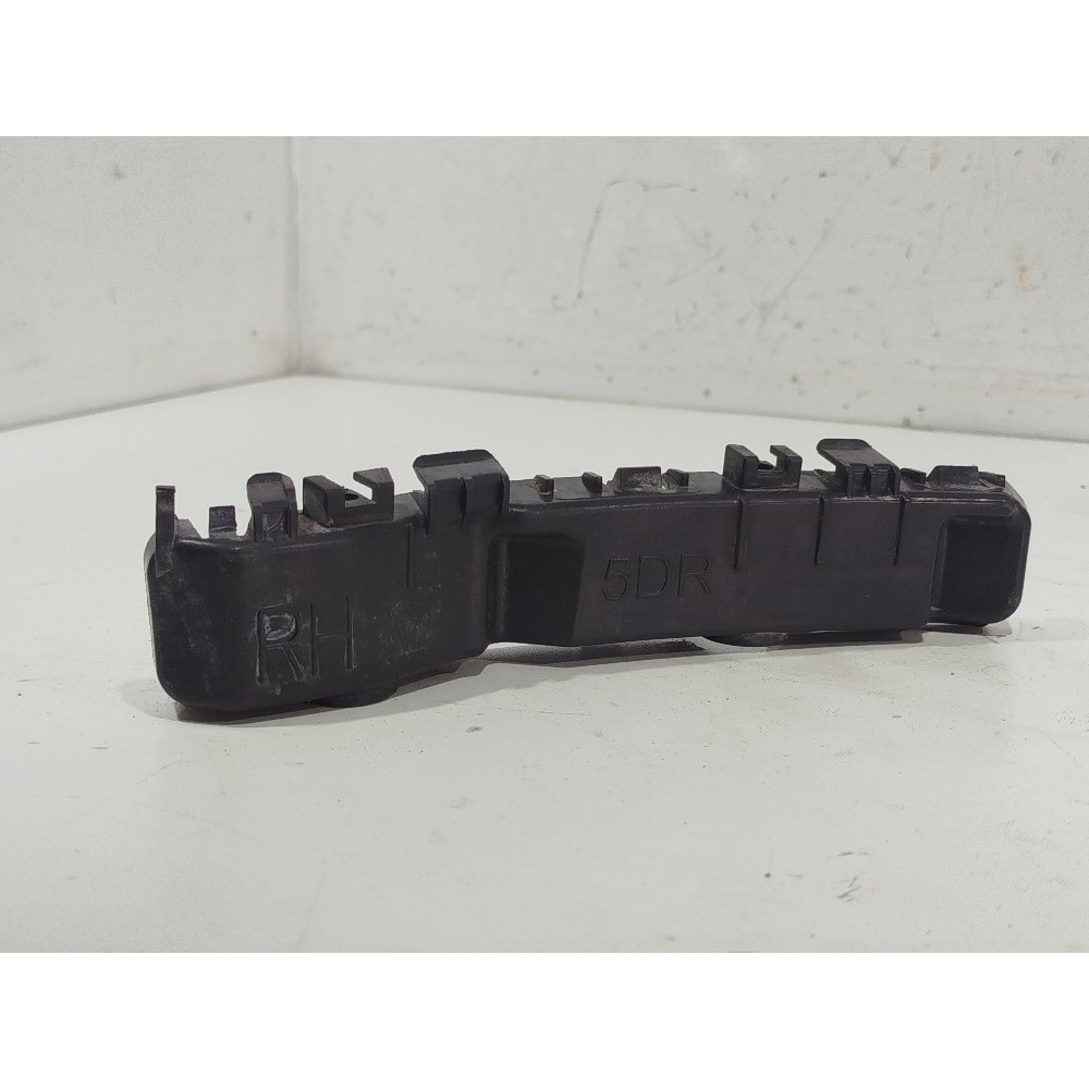 Suporte Guia de Para-choque Lado Esquerdo Diant Hb20 2013/19