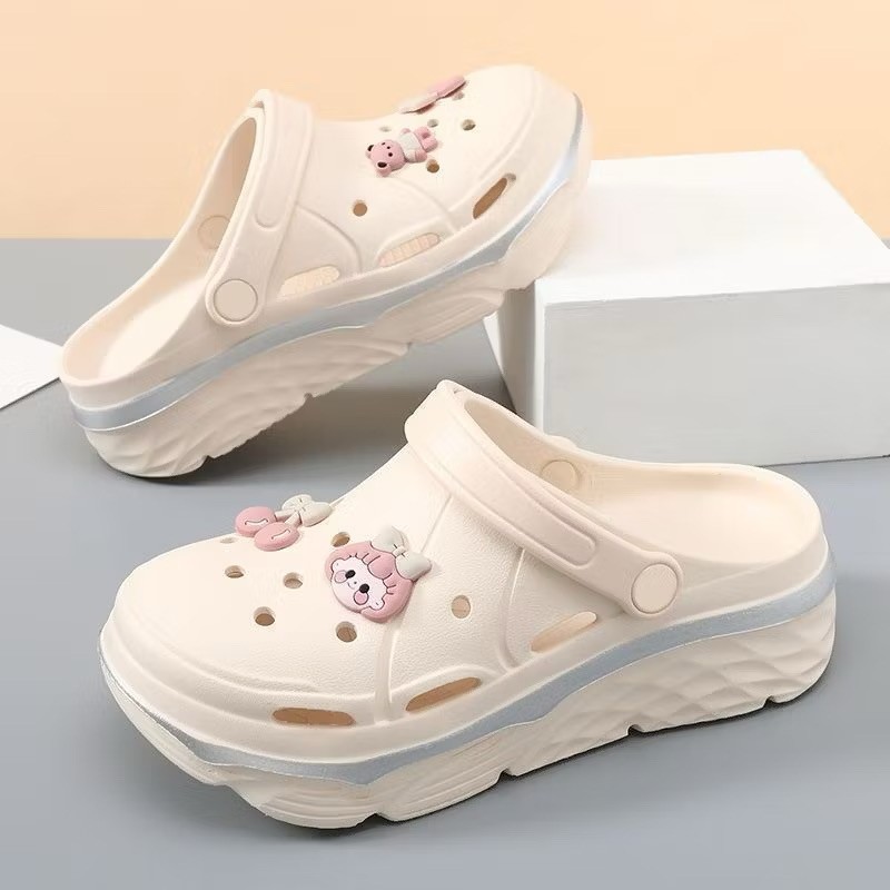 Sapatos Sandálias De Sola Grossa Com Buracos, Chinelos Coreanos De Verão Com Acessórios em Oferta na Shopee