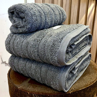 Jogo/Kit 3 Toalhas 2 Banho e 1 Rosto Loft Super Grossa Luxo Volume Extra Felpuda Macia Alta Absorção em Oferta na Shopee